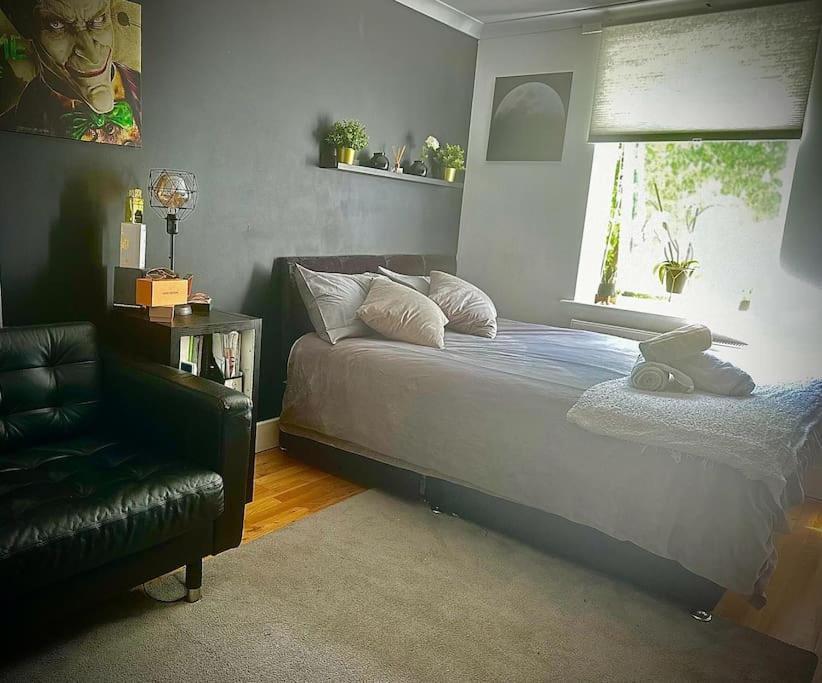 Stunning Luxury Croydon Apartment Gatwick Airport Close Purley Kültér fotó