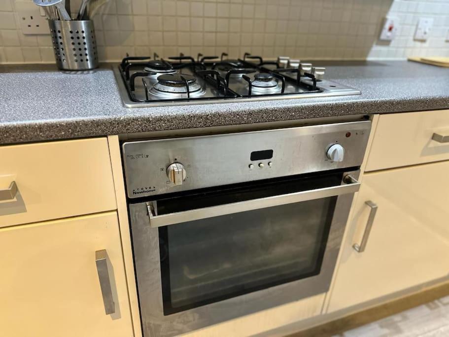 Stunning Luxury Croydon Apartment Gatwick Airport Close Purley Kültér fotó