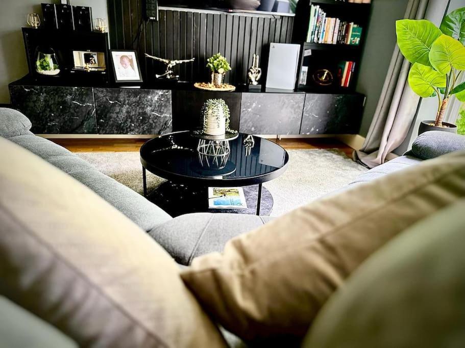 Stunning Luxury Croydon Apartment Gatwick Airport Close Purley Kültér fotó