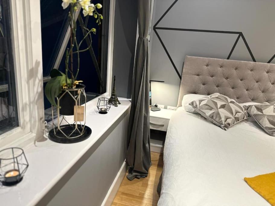 Stunning Luxury Croydon Apartment Gatwick Airport Close Purley Kültér fotó